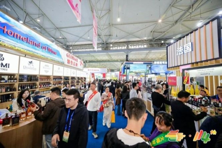 跨境食品商参展南京秋糖：展位预约与买家资源获取秘籍